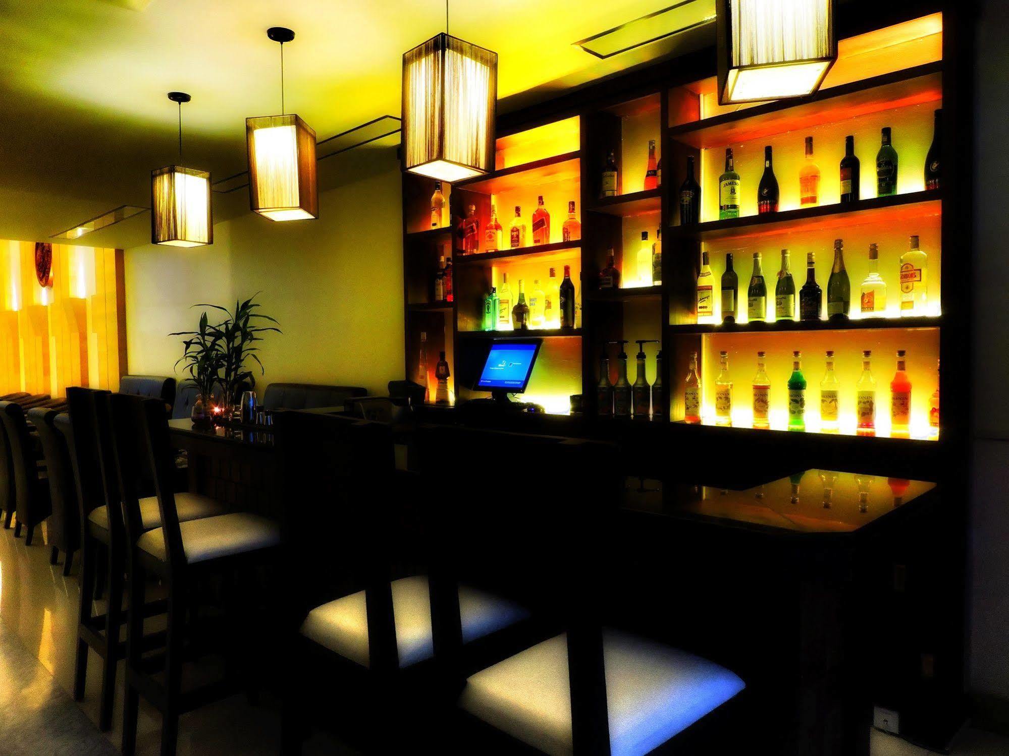 V Boutique Hotel @ Koh Pich Phnom Penh Exterior foto